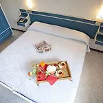 Hotel Roma 3*