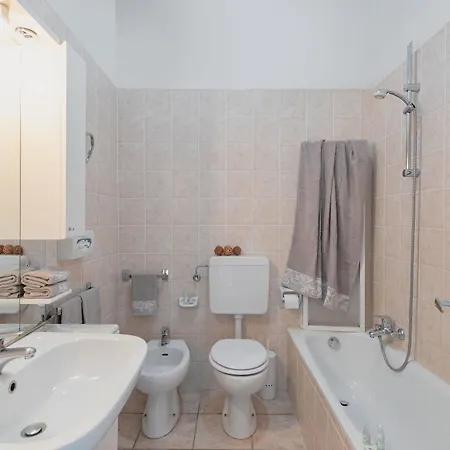 Otel Roma 3*