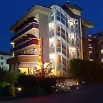 Roma 3*