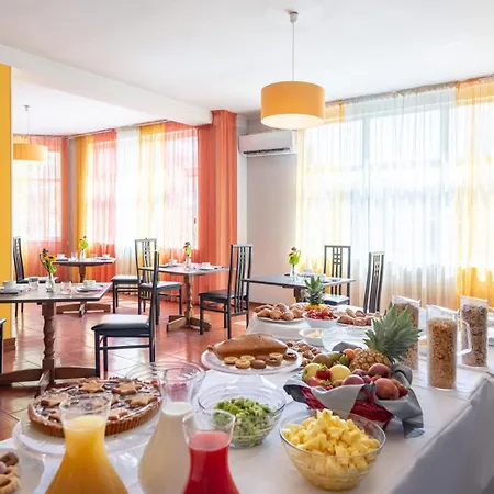 Roma Hotel 3*